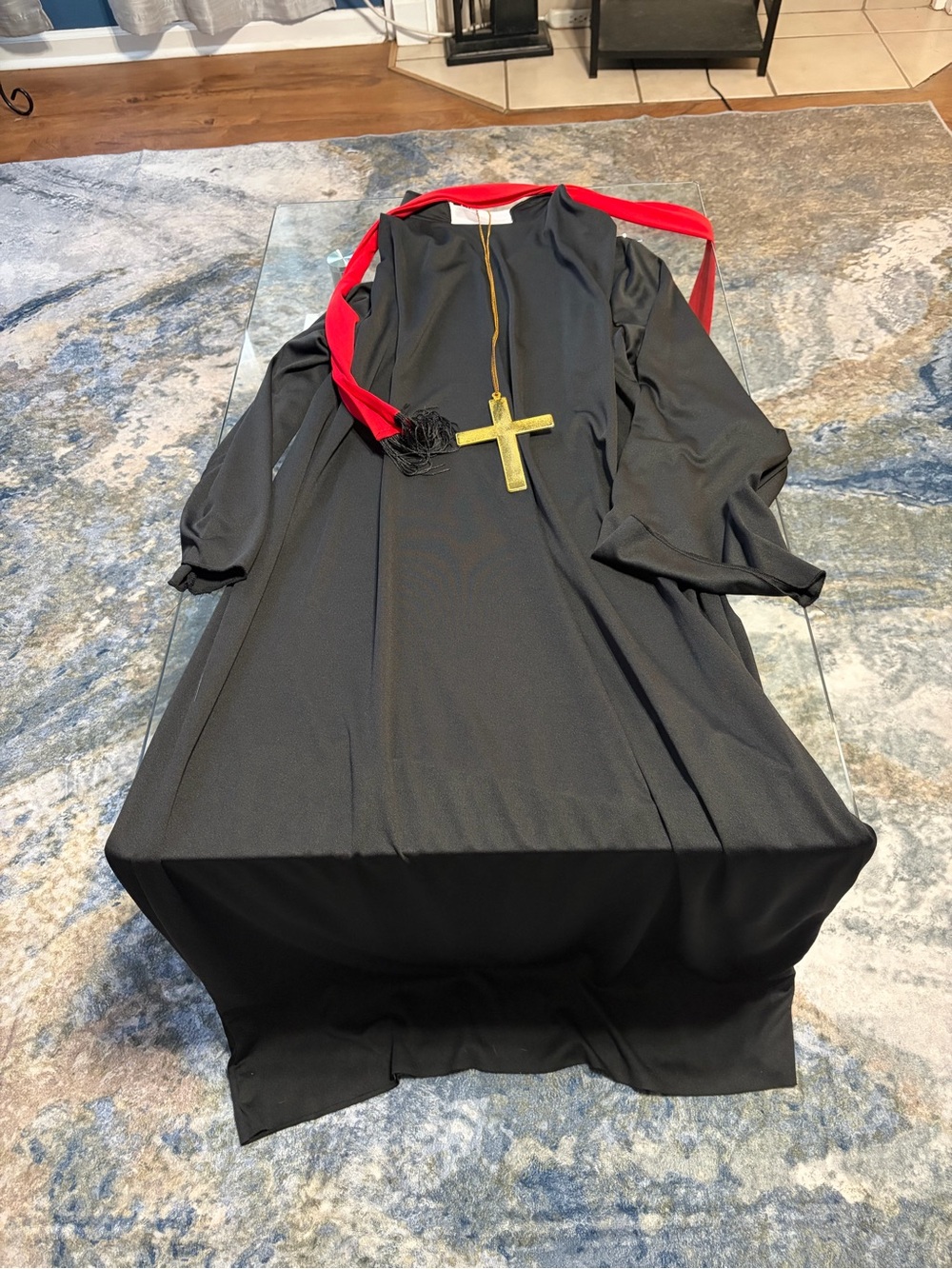 Men's Halloween Priest Costume